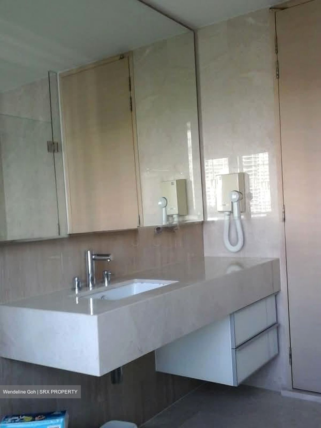 RiverGate (D9), Apartment #597754331